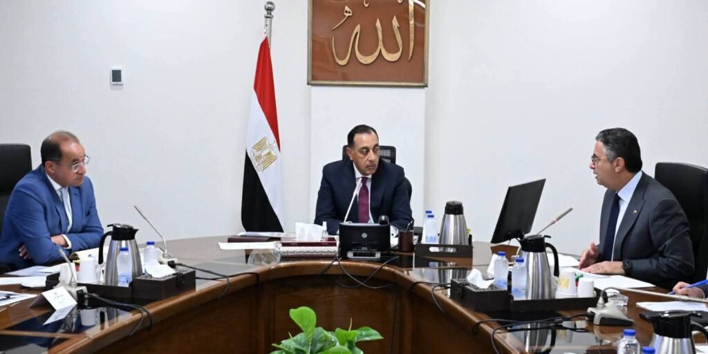 fb_img_17871293907618112293276291245422-1024x512 رئيس الوزراء يستعرض الإجراءات التنفيذية لفض التشابكات المالية بين "المالية" وهيئة السلع التموينية