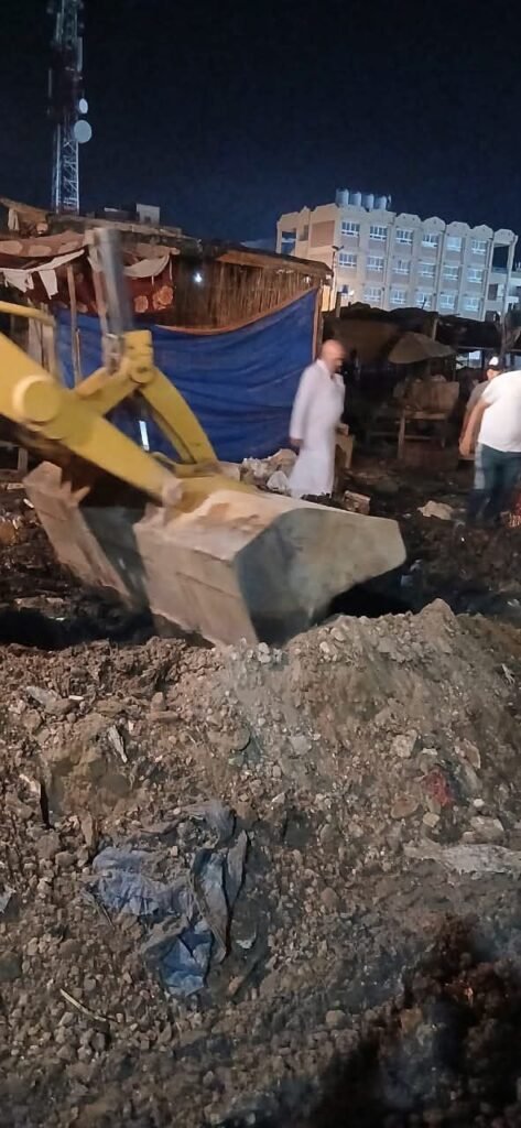 fb_img_1787135104745115076064305252411-473x1024 محافظ كفرالشيخ يتابع حملات رفع الإشغالات