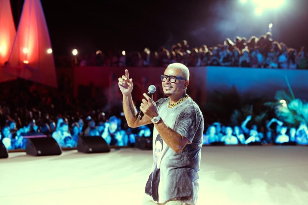 img-20260816-wa00063780181352130412736-1024x682 عمرو دياب يشعل الساحل الشمالي في حفل خاص بهاسيندا رأس الحكمة