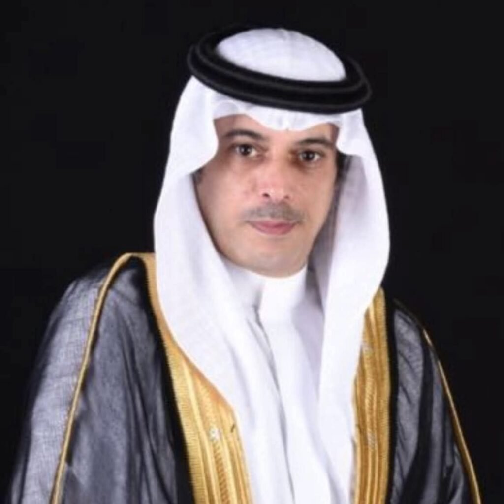 img-20260818-wa00188186706125840324155-1024x1024 الشباب.. الوعي الرقمي والأمن الفكري بين الأصابع والشاشات.. عندما تُدار حياتنا عن بُعد!
