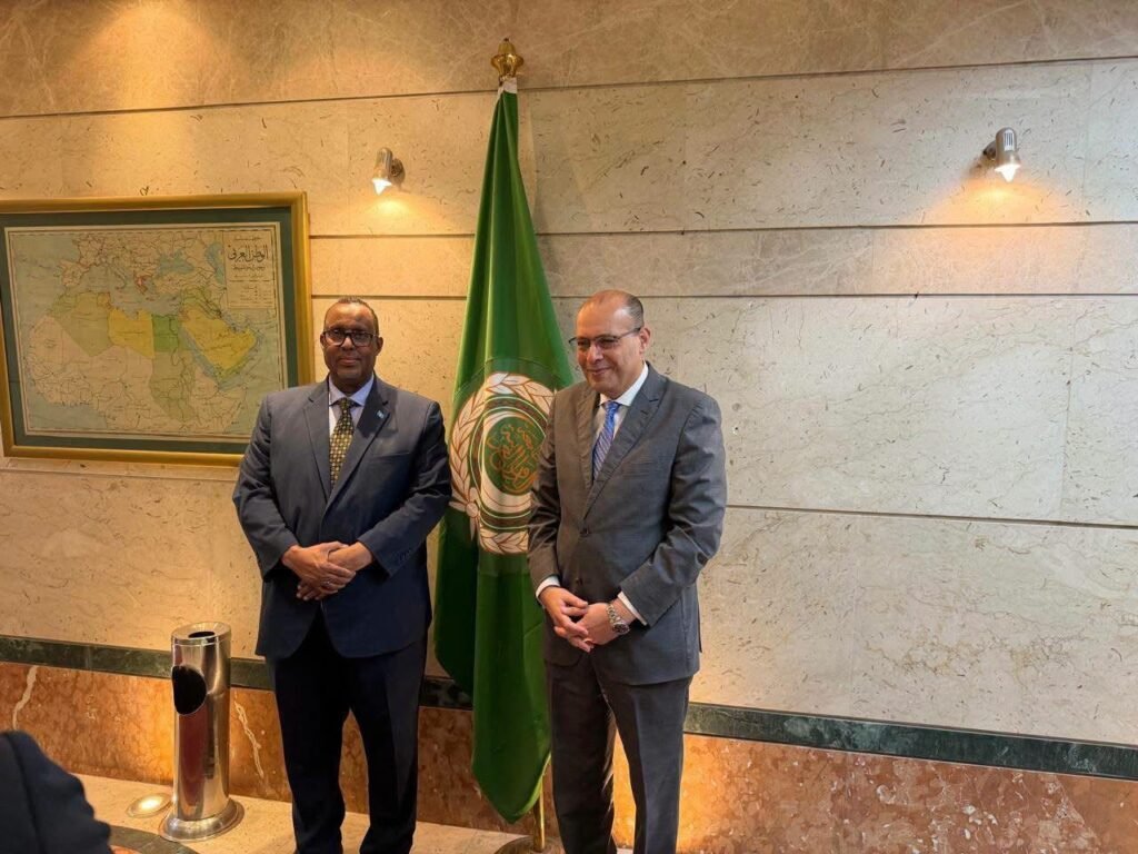 img-20260819-wa01096843768328244273356-1024x768 سفير الصومال يشيد بالدور المحوري الذي تضطلع به الدبلوماسية المصرية في دعم بلاده و الأمة العربية