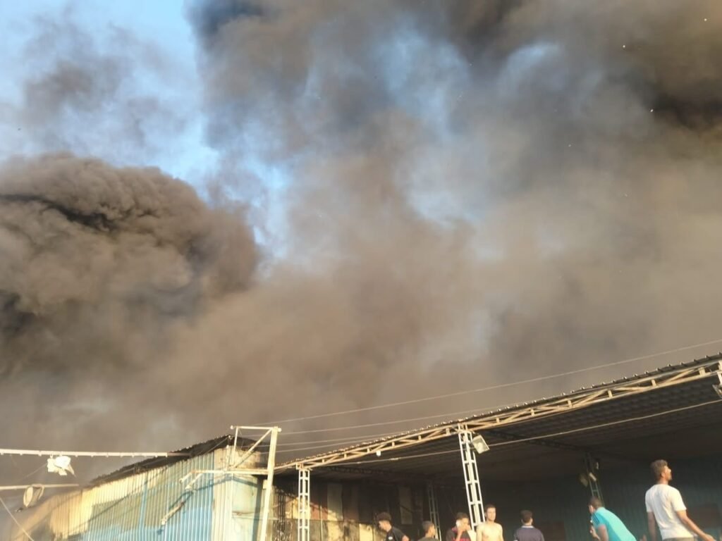 img-20260820-wa02004532670223905650607-1024x768 إصابة ١٤ شخصاً باختناقات إثر إندلاع حريق بمصنع موالح بالشرقية