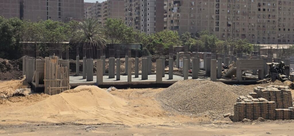 img-20260823-wa00192081609855976427641-1024x475 محافظ الجيزة يتابع معدلات تنفيذ مشروع مجمع المدارس بكعبيش بالهرم