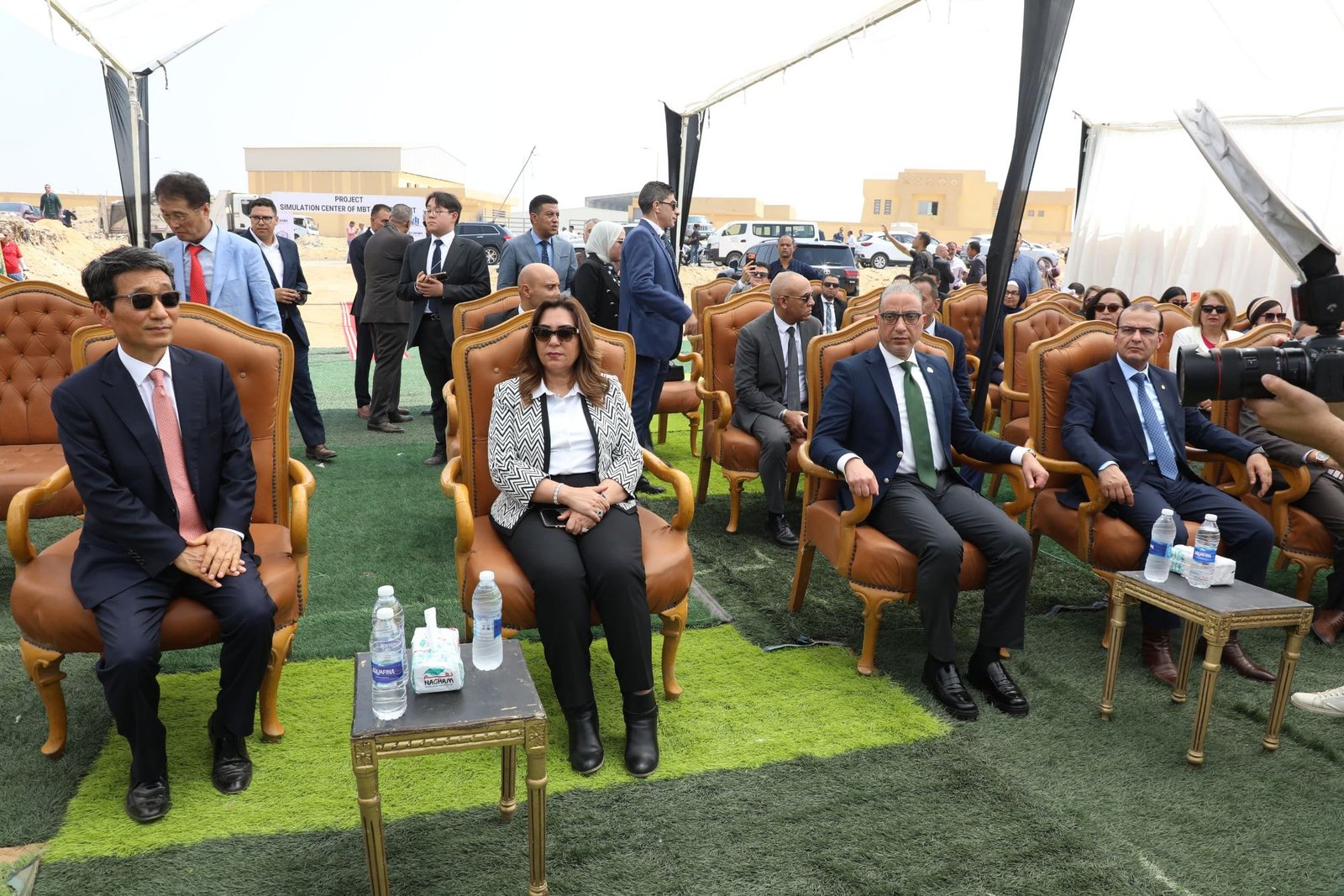 وزيرة التنمية المحلية والبيئة ومحافظ الجيزة وسفير كوريا الجنوبية بالقاهرة