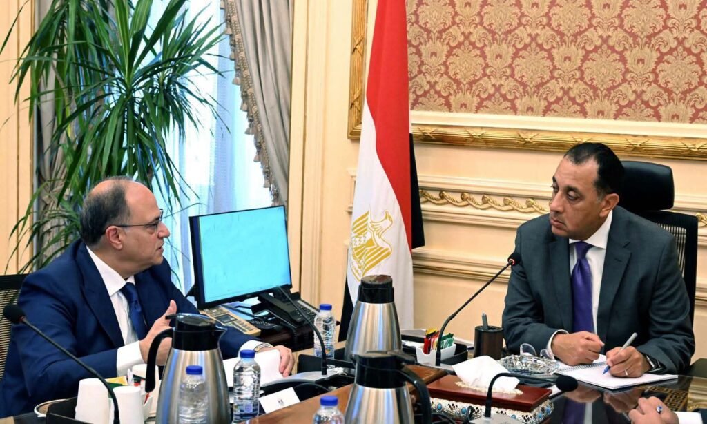 fb_img_17893134192343367687848476490643-1024x614 رئيس الوزراء يلتقي رئيس هيئة الدواء المصرية لمتابعة عدد من ملفات عمل الهيئة