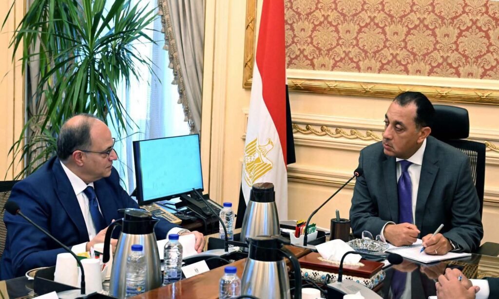 fb_img_1789313423839128076333234096247-1024x614 رئيس الوزراء يلتقي رئيس هيئة الدواء المصرية لمتابعة عدد من ملفات عمل الهيئة