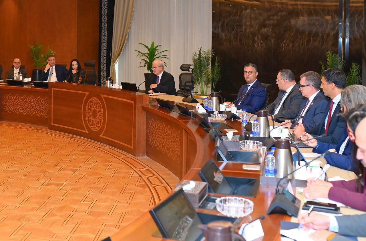 نائب رئيس مجلس الوزراء للشؤون الاقتصادية يترأس اجتماع المجموعة الوزارية لريادة الأعمال