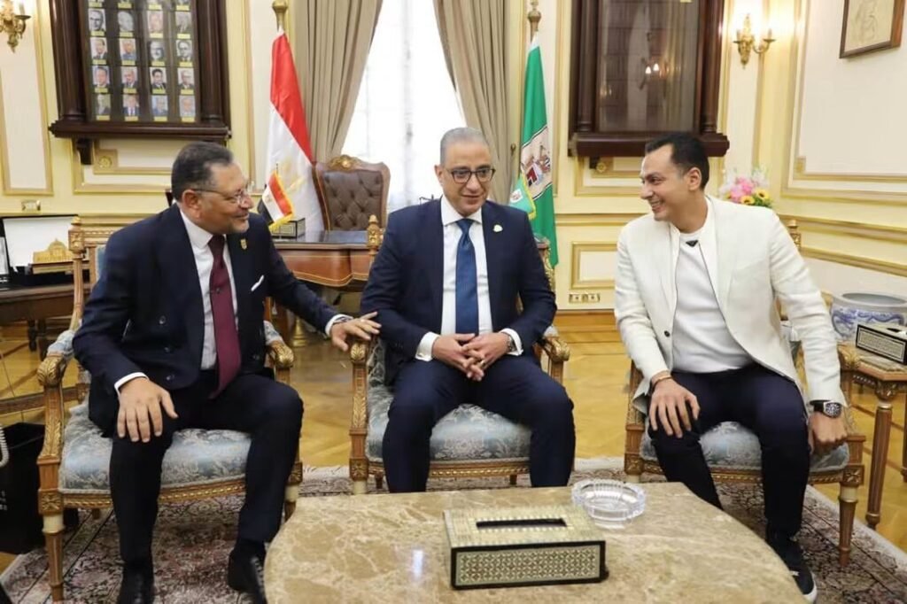 fb_img_17906027966211134926522772213493-1024x682 مستقبل وطن يواصل جولاته الخدمية والتنظيمية بالمحافظات لدعم المواطنين وتلبية احتياجاتهم ويسدد المصروفات الدراسة للطلبة غير القادرين