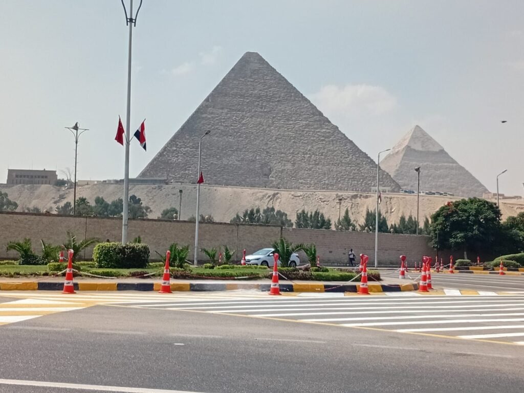 img-20260902-wa0018941606185690215196-1024x768 منطقة المتحف المصرى الكبير بالجيزة تتجمل لاستقبال الرئيس الصينى