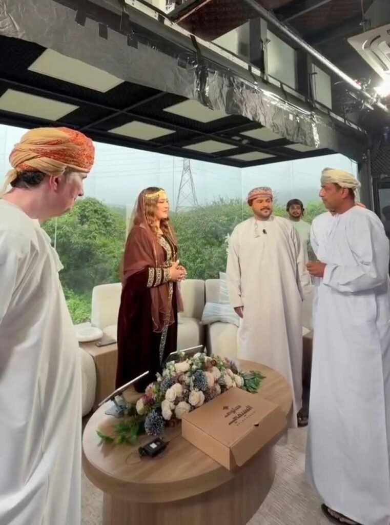 img-20260904-wa0001216143903306265910-761x1024 وكيل وزارة الإعلام بسلطنة عُمان يتفقد استوديو «الناس والخريف» ويشيد بجهود الكوادر الوطنية بصلالة
