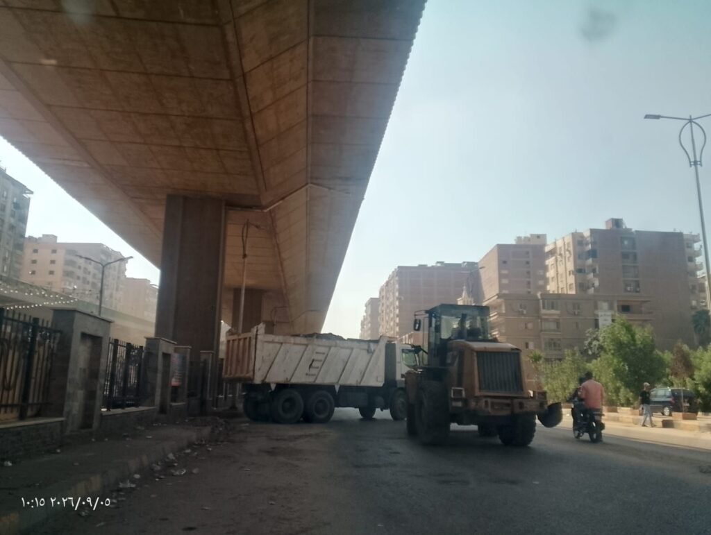 img-20260905-wa00246809495835302265366-1024x771 بناء على توجيهات الدكتور أحمد الأنصاري محافظ الجيزة للهيئة العامة للنظافة والتجميل بالجيزة بشأن سرعة الاستجابة