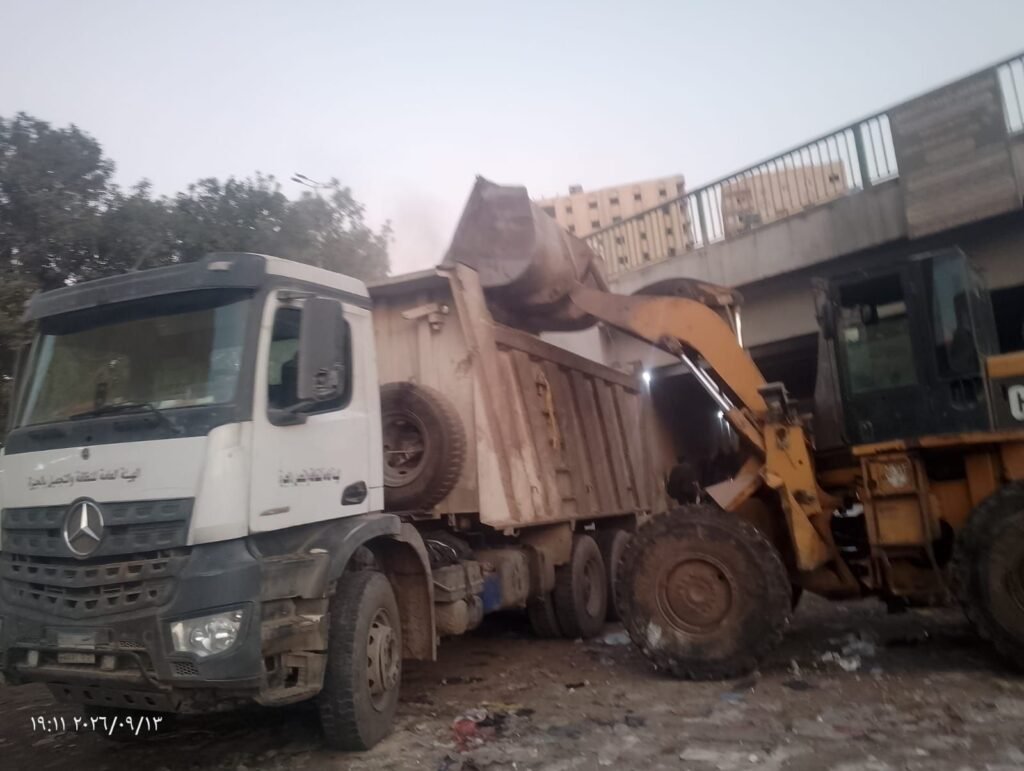 img-20260914-wa00221282499809849037527-1024x771 رفع 1500 طن رتش من نفق التربيع بالهرم وإعادة فتحه أمام السيارات