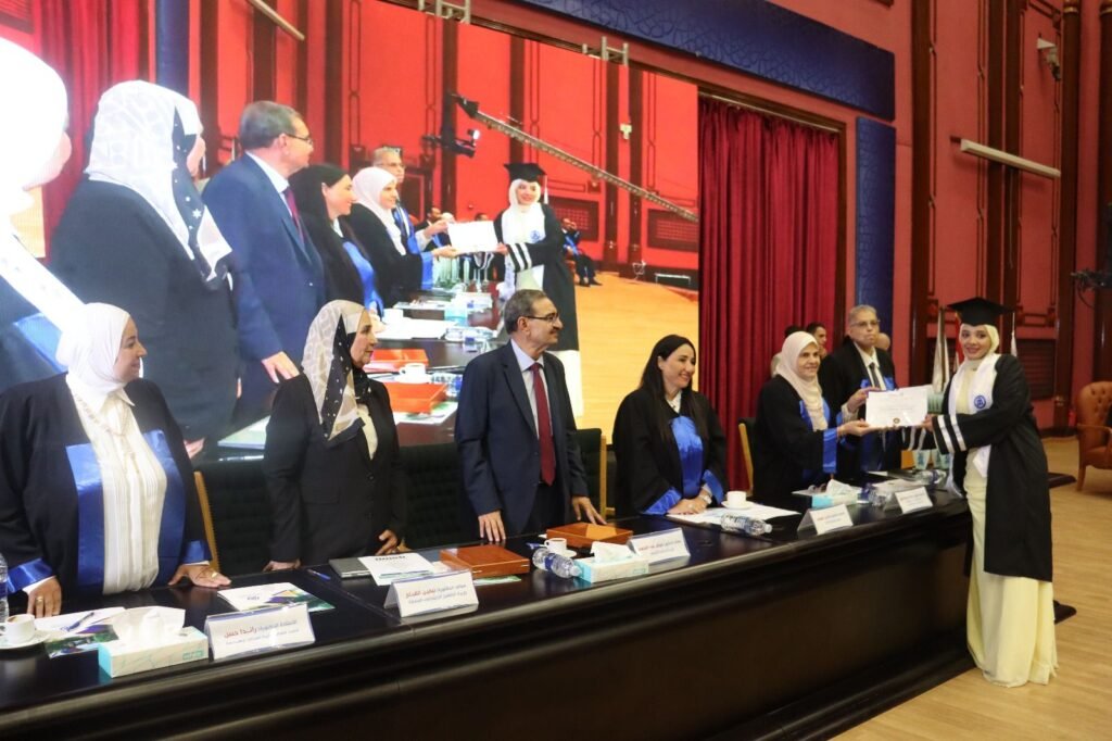 img-20260918-wa01372097090308412496200-1024x682 نيفين القباج وفياض وعصام صفي الدين وطارق الدسوقي ضيوف شرف حفل تخرج معاهد طيبة العليا