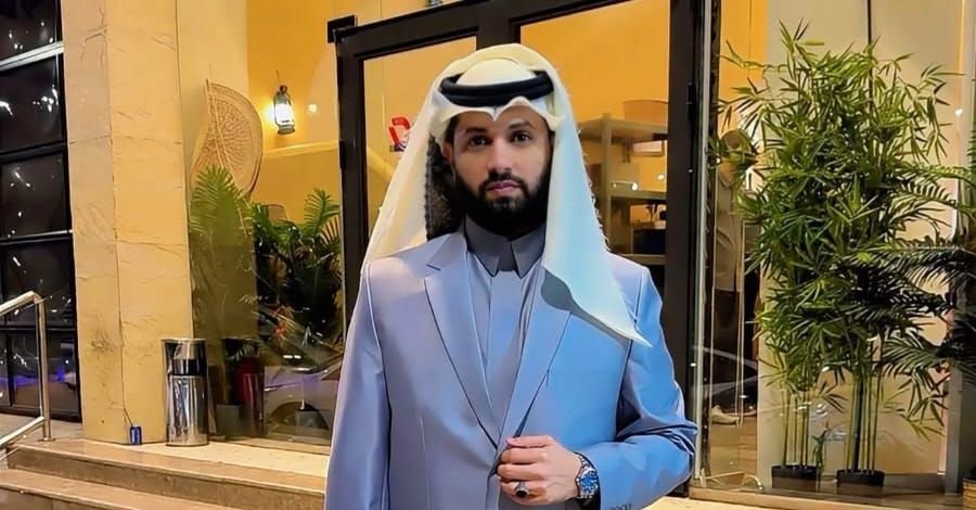 حمزه المشرفي.. ظاهرة شبابية تجمع بين الدين والتأثير الاجتماعي
