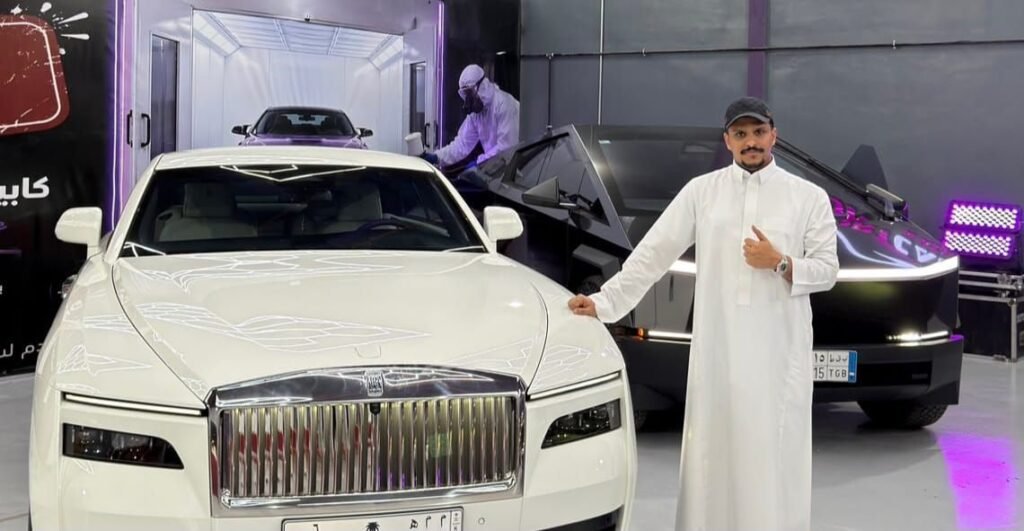 img-20260925-wa00486375389262513262791-1024x531 عبدالعزيز الهديبي.. من هواية السيارات إلى خبرة التجارة