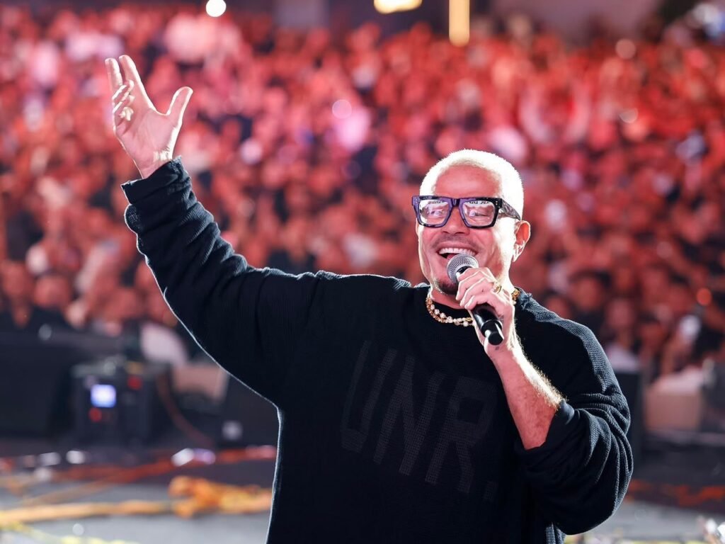 img-20260927-wa0049127635797568123537-1024x768 عمرو دياب يتألق في أضخم حفل بمول مصر