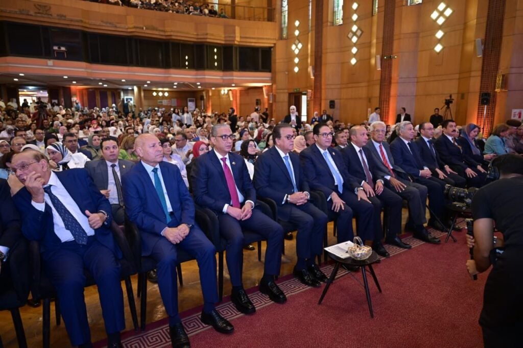 img-20260927-wa0078431422275994125872-1024x682 محافظ الجيزة يشارك في فعاليات الجلسة الافتتاحية للمؤتمر السنوي لكلية طب قصر العيني بجامعة القاهرة
