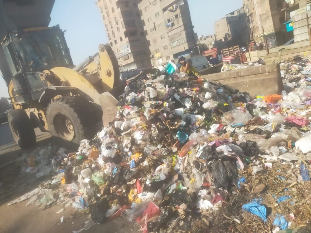 IMG-20261003-WA0015-1024x768 رفع ١١٠٠طن مخلفات الرتش بشارع التأمينات وخلف موقف البوهي والسكه الحديد حي امبابه