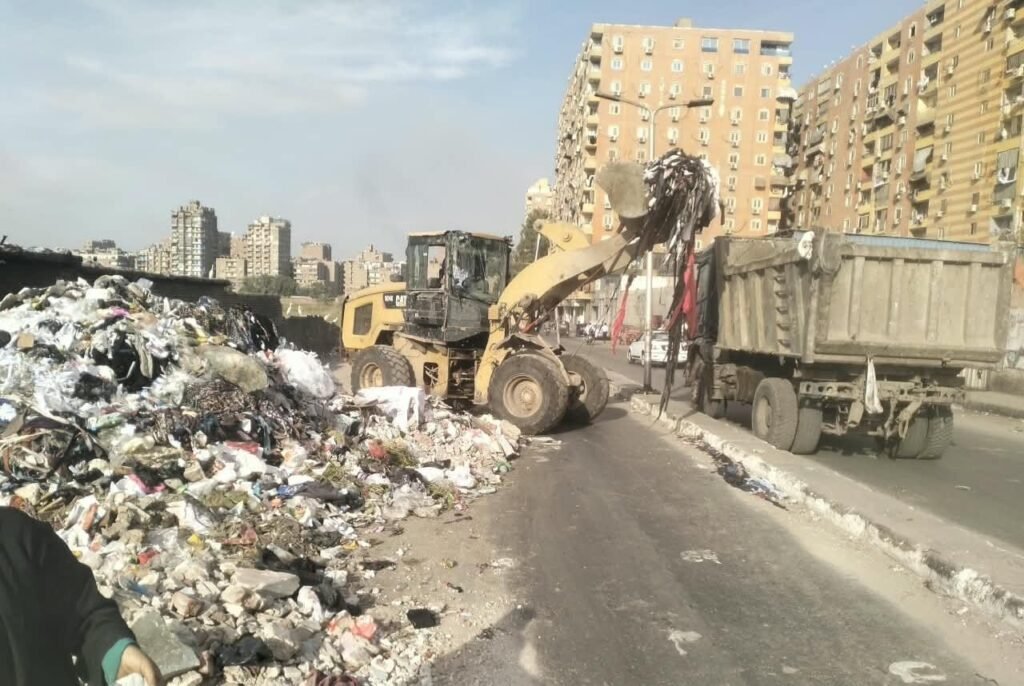 IMG-20261003-WA0018-1024x686 رفع ١١٠٠طن مخلفات الرتش بشارع التأمينات وخلف موقف البوهي والسكه الحديد حي امبابه