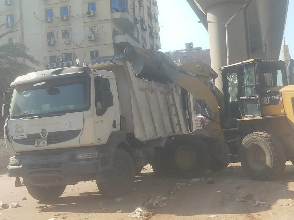 IMG-20261003-WA0019-1024x768 رفع ١١٠٠طن مخلفات الرتش بشارع التأمينات وخلف موقف البوهي والسكه الحديد حي امبابه