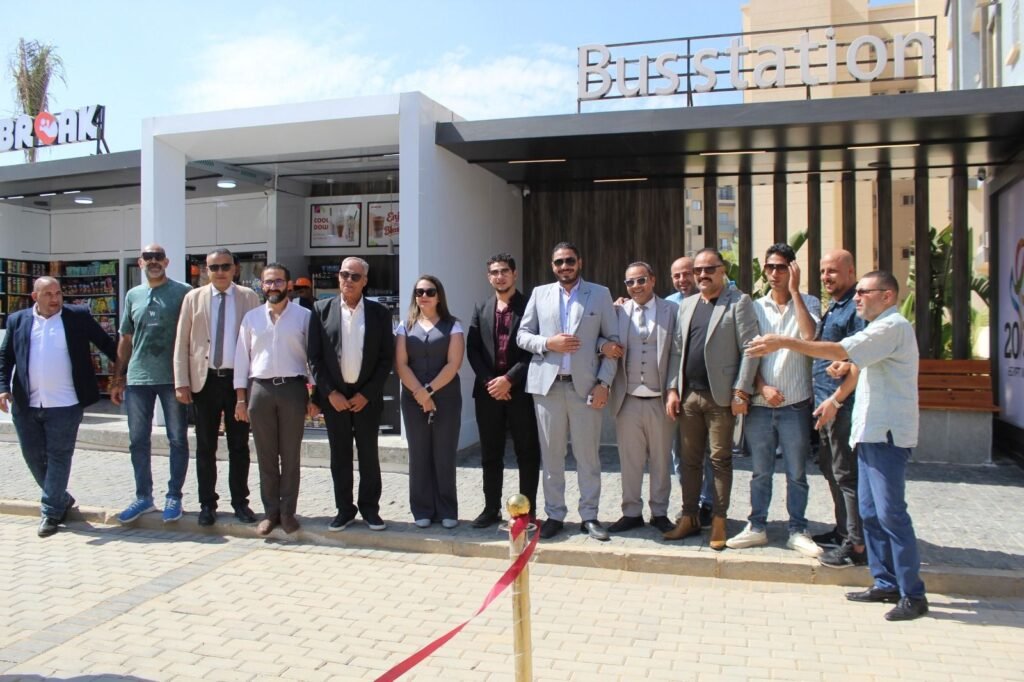 IMG-20261003-WA0158-1024x682 سواقي للتنمية الحضارية (SUD) تنفذ أول محطة انتظار ذكي بحدائق العاصمة ضمن رؤية مصر 2030