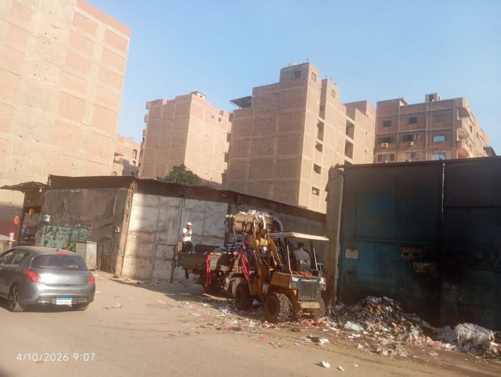 IMG-20261004-WA0022-1024x771 حملات مكثفة لرفع كفاءة النظافة بنطاق حي الوراق بناء على توجيهات الدكتور أحمد الأنصاري محافظ الجيزة
