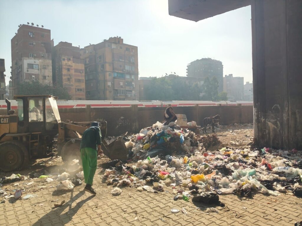 IMG-20261005-WA0023-1-1024x768 حملات مكثفة لرفع كفاءة النظافة بنطاق حي بولاق الدكرور بالتنسيق مع المهندس طه عبد الصادق رئيس حي
