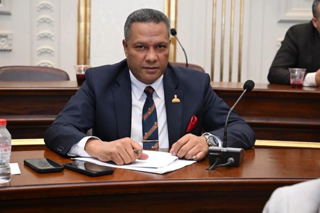 IMG-20261006-WA0060-1024x682 «30 مليون مواطن أمام رحلة سنوية شاقة».. محمد حمزة يطالب بإنهاء «الروتين الورقي» لتجديد دفاتر التأمين الصحي والاعتماد على الرقمنة