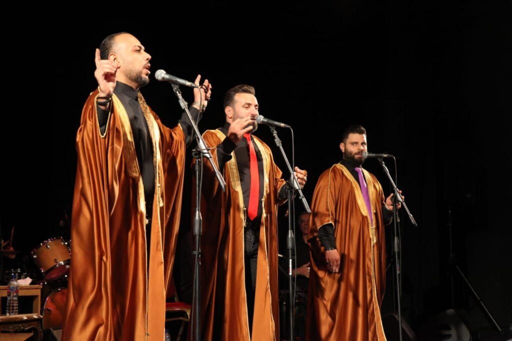 IMG-20261006-WA0109-1024x682 ليلة شيوخ الطرب... حين يصبح المسرح محراباً