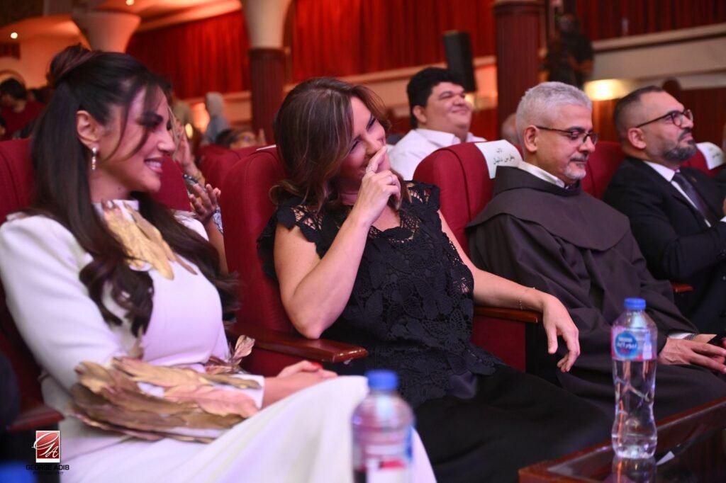 IMG-20261008-WA0047-1024x682 درة تحصد جائزة مهرجان «جيلنا» تقديرًا لمسيرتها وأعمالها الفنية