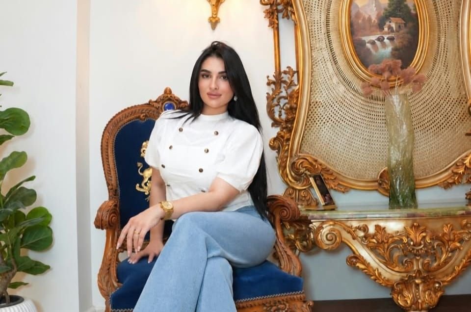إيمان شعبان تعيد تقديم سحر التراث برؤية عصرية في جلسة تصوير جديدة