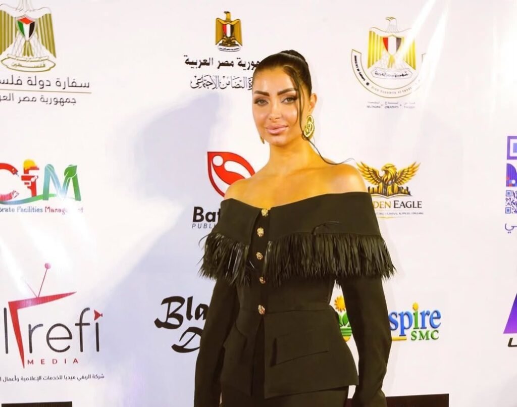 IMG-20261011-WA0071-1024x806 كلوديا حنا تخطف الأنظار في مهرجان بردية السينمائي.. إطلالة أنيقة وترحاب لافت بعضويتها بلجنة التحكيم