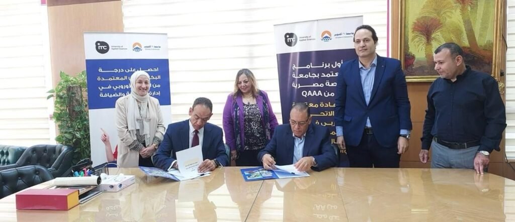 IMG-20261012-WA0108-1024x442 هيثم عرفة : الاستثمار بالعنصر البشري أساس تطوير صناعة السياحة وتعزيز قدراتها التنافسية