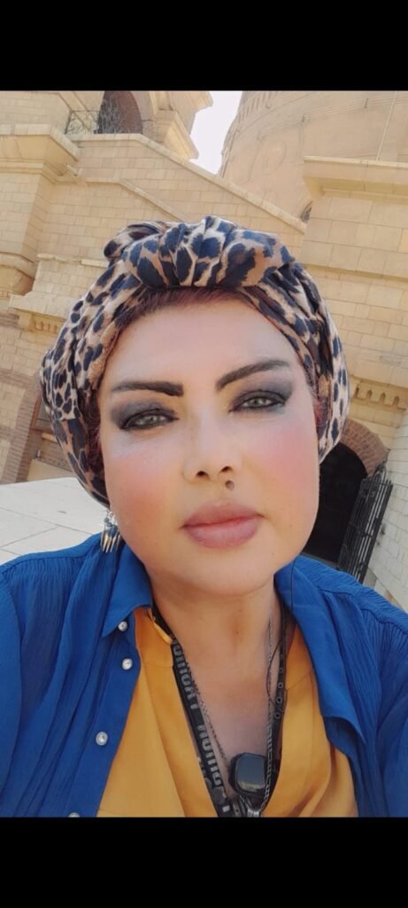 IMG-20261025-WA0111-461x1024 إصابة الفنانة والمطربة  منى فؤاد في حادث تصادم مروع على طريق العاشر من رمضان