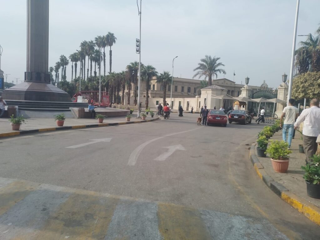 IMG-20261026-WA0032-1024x768 حملات مكثفة لرفع كفاءة النظافة بشارع الجامعة حي جنوب الجيزة