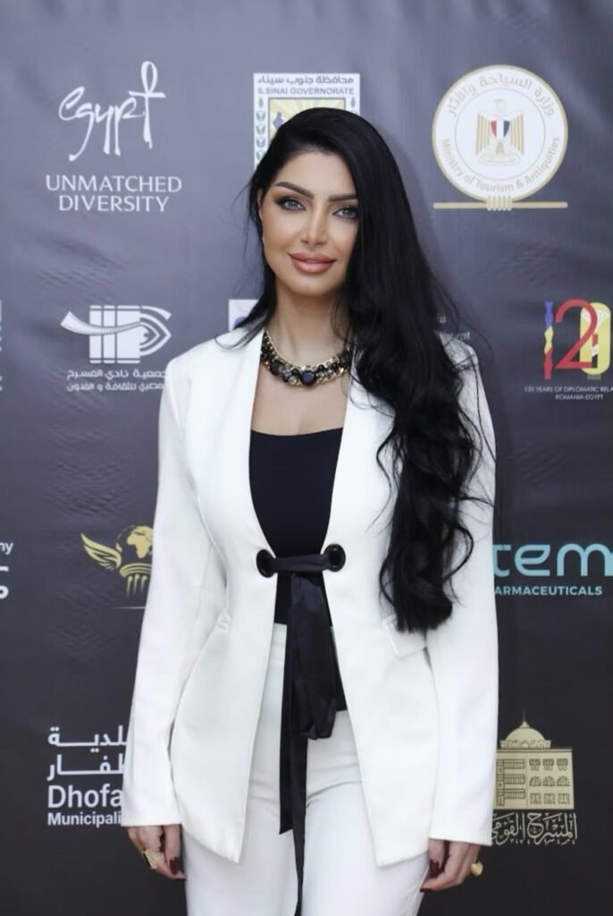 IMG-20261026-WA0149-686x1024 كلوديا حنا تعلن عروض مسابقتي مسرح الشارع والمونودراما بمهرجان شرم الشيخ الدولي للمسرح الشبابي