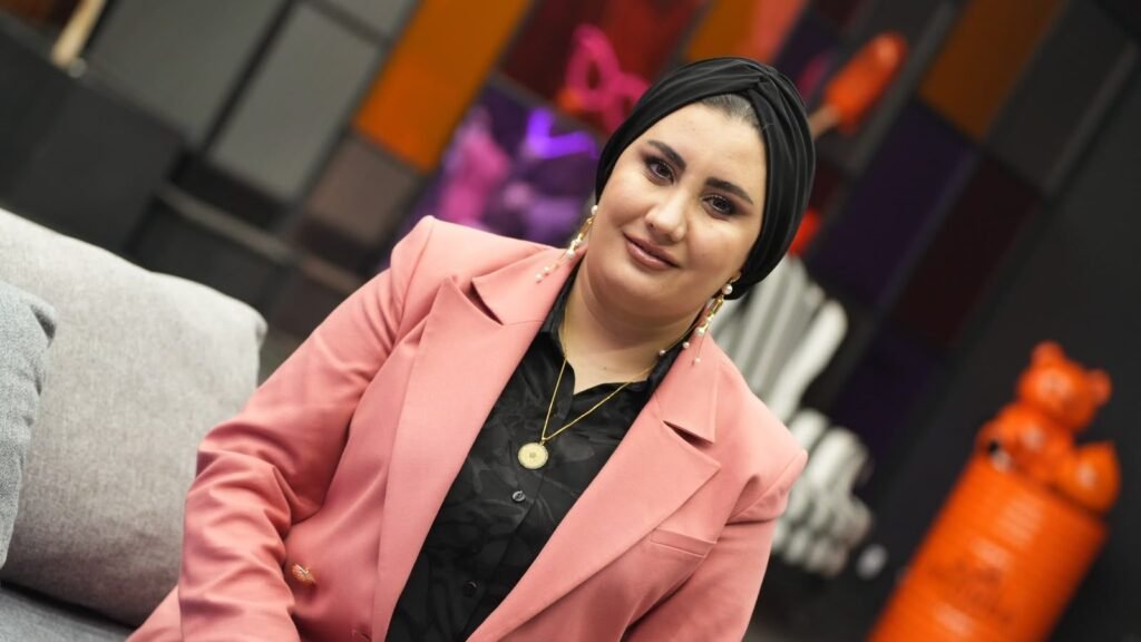 IMG-20261027-WA0094-1024x576 سمية الأفندي .. خبرة في زراعة الشعر وتطلعات استثمارية نحو دمشق .